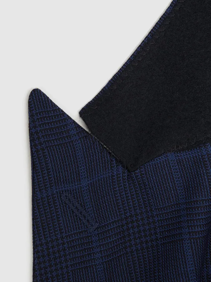 Reiss Suits and Tailoring Royce Slim Fit Wool Double Breasted Check Blazer Navy 8211 Men