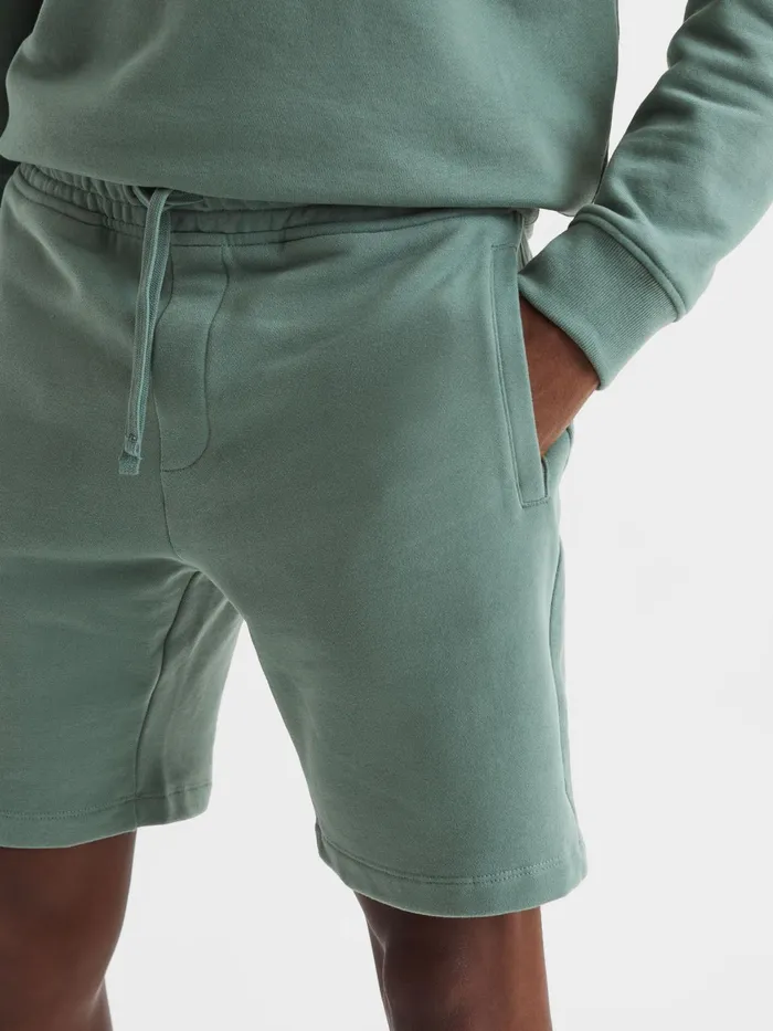 Reiss Sweats and Hoodies Henry Garment Dye Jersey Shorts Fern Green 8211 Men