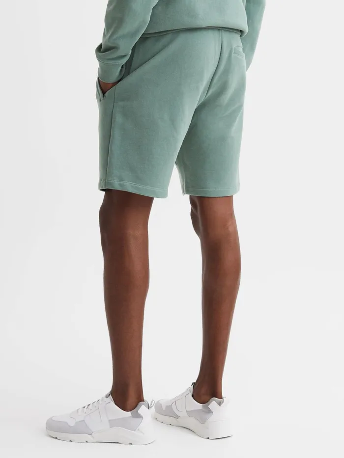 Reiss Sweats and Hoodies Henry Garment Dye Jersey Shorts Fern Green 8211 Men