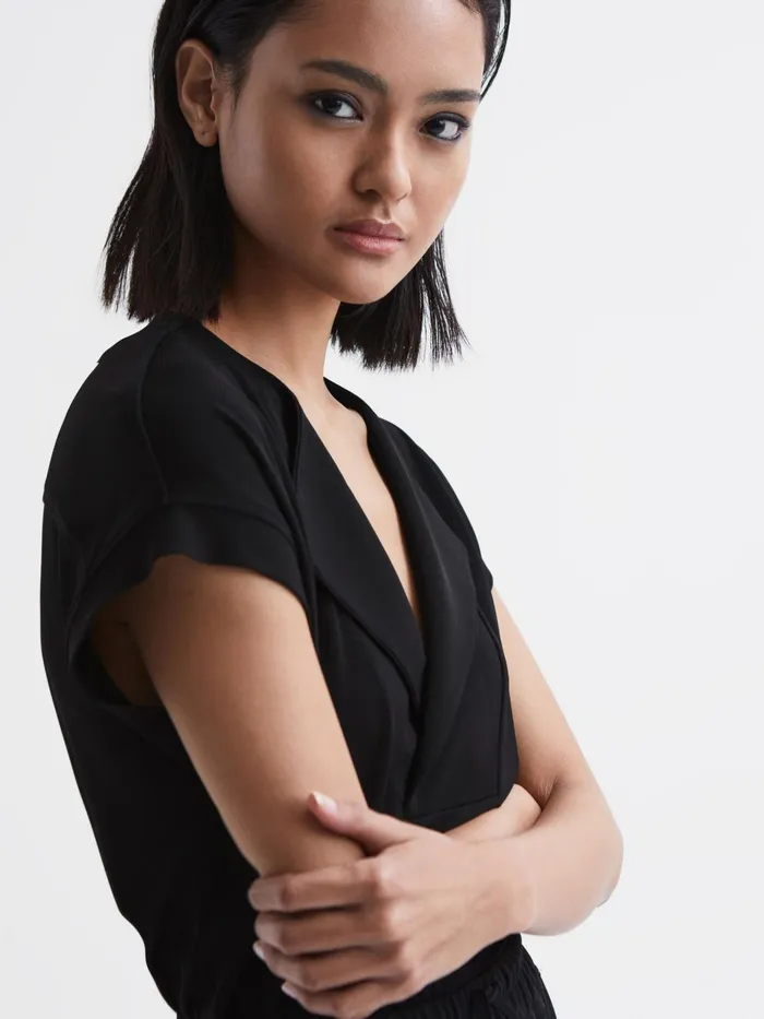 Reiss Tops Delia VNeck Short Sleeve Top Black 8211 Women