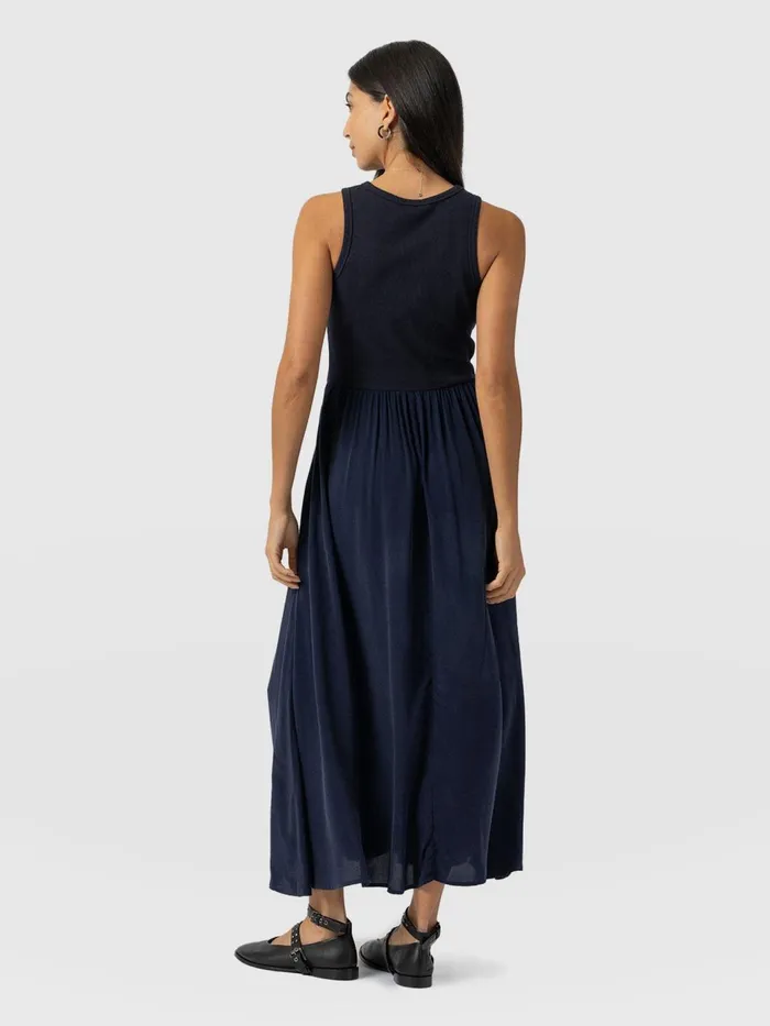 Renee Contrast Dress 8211 Navy Navy Women Saint And Sofia Dresses