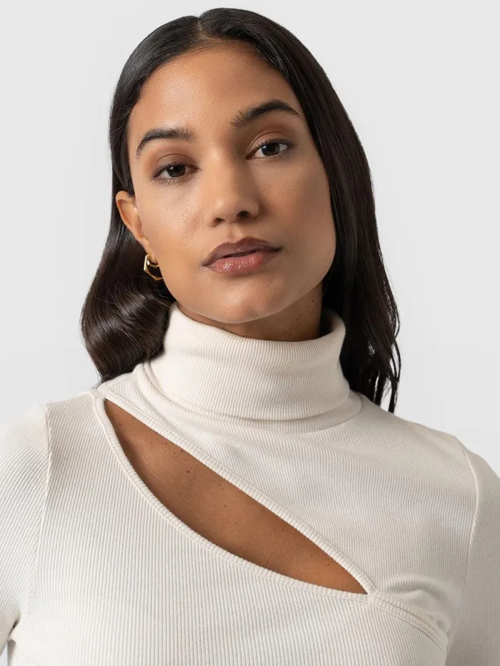 Reveal Turtle Neck 8211 Cream Cream Women Saint And Sofia Casual Tops