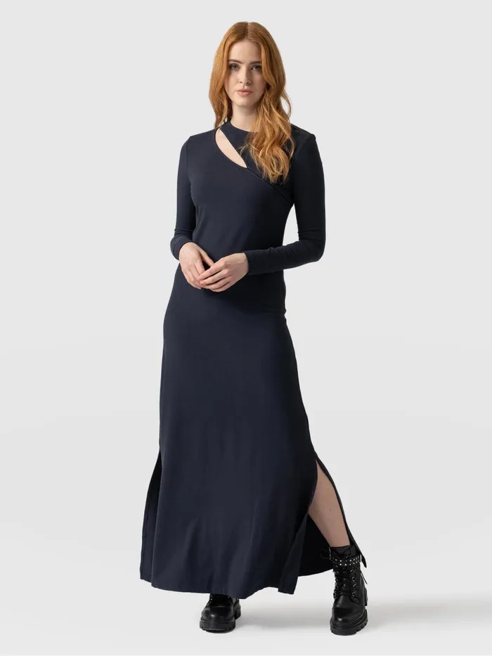 Reveal Viscose Runway Dress 8211 Navy Navy Women Saint And Sofia Dresses