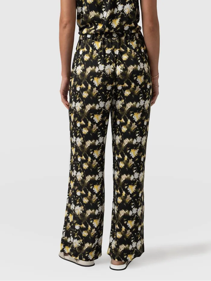 Rowan Wide Leg Pant 8211 Black Daisy Floral Black Daisy Floral Women Saint And Sofia Pants