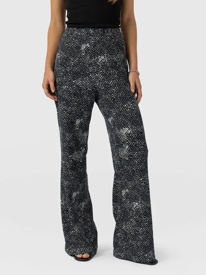 Sawyer Pant 8211 Monochrome Gothica Monochrome Gothica Women Saint And Sofia Pants