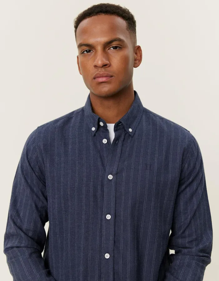 ShirtsOvershirts Men Les Deux Desert Reg Stripe Shirt 8211 Dark NavyIvory