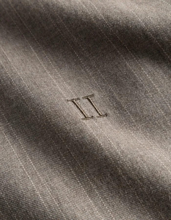 ShirtsOvershirts Men Les Deux Desert Reg Stripe Shirt 8211 Mountain GreyIvory