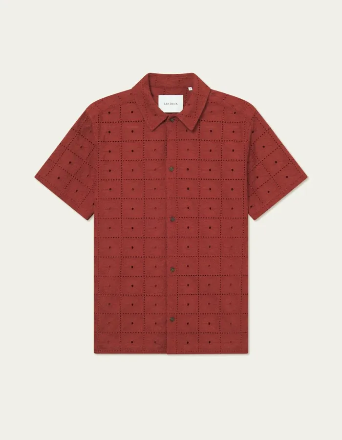 ShirtsOvershirts Men Les Deux Hector Anglaise SS Shirt 8211 Fired Brick