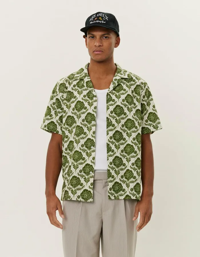 ShirtsOvershirts Men Les Deux Lesley Flower Tile AOP SS Shirt 8211 Vintage GreenIvory