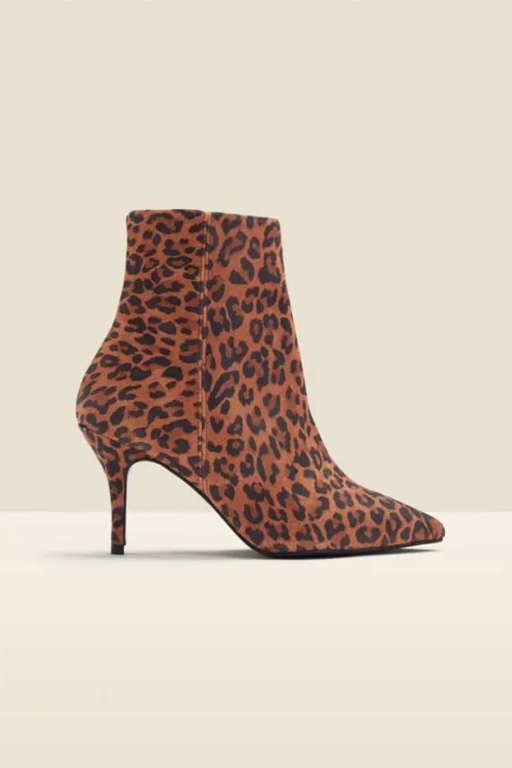 Sosandar Amour Leopard Suede Point Ankle Boot Women Boots