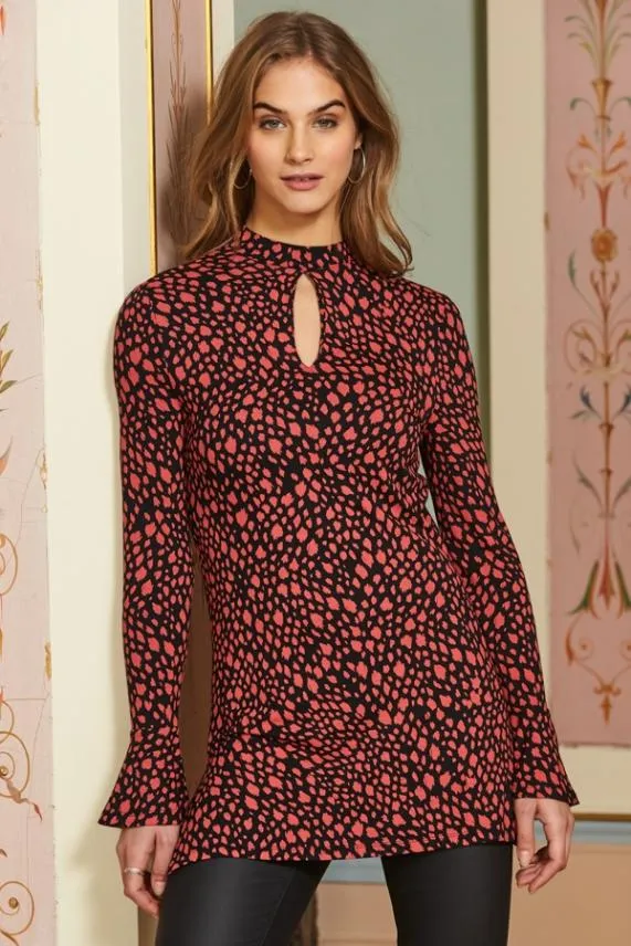 Sosandar Black and Pink Animal Print Keyhole Detail Fluted Cuff Top Black Pink Women Tops Sosandar Black and Pink Animal Print Keyhole Detail Fluted Cuff Top Black Pink Women Tops