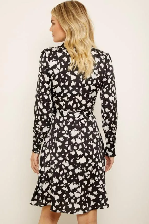 Sosandar Black and White Chic Print Belted Shirt Dress Black White Women Dresses