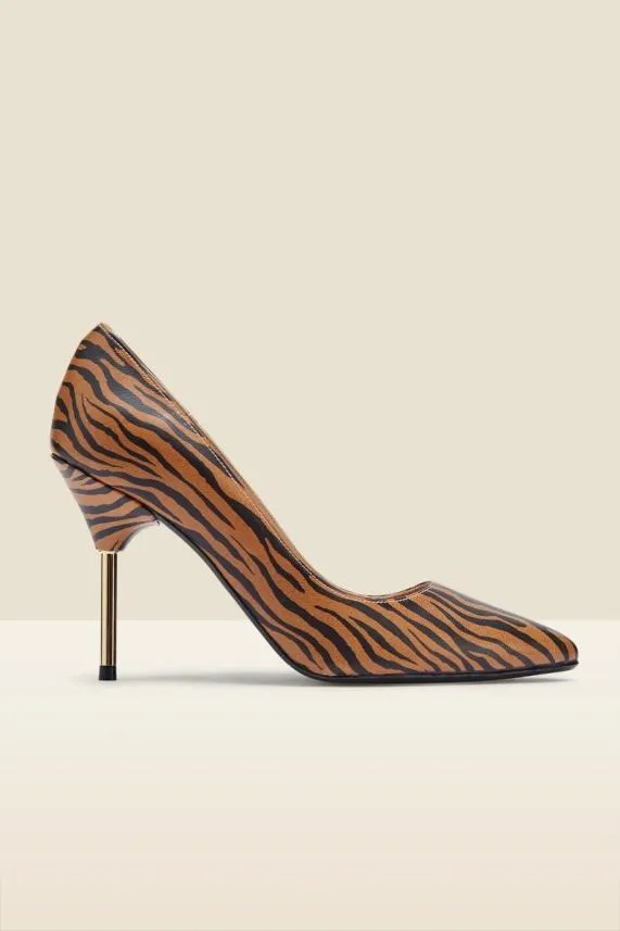 Sosandar Capri Tiger Print Leather Metal Heel High Court Shoe Women Heels