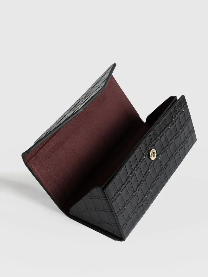 Sunglasses Case 8211 Black Croc Black Croc Women Saint And Sofia Leather