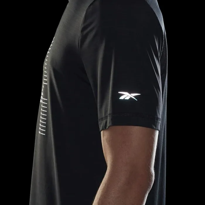 TShirts and Graphic Tees Mens Reebok Run ACTIVCHILL Graphic Tee Black