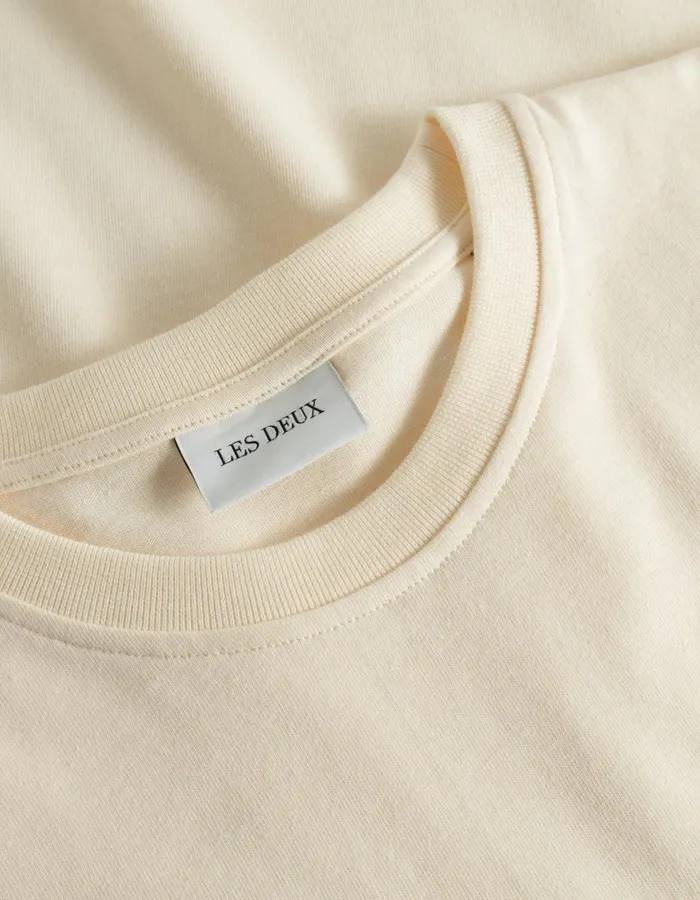 Tshirts Men Les Deux Crew LS TShirt 8211 IvoryLight Ivory