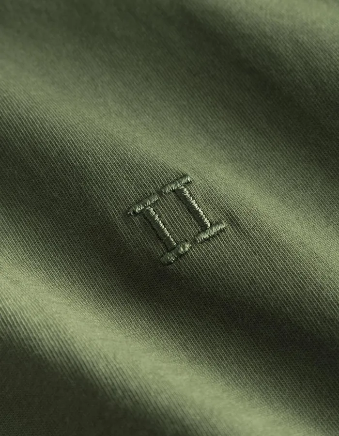 Tshirts Men Les Deux Norregaard Tonal TShirt 8211 Olive Night
