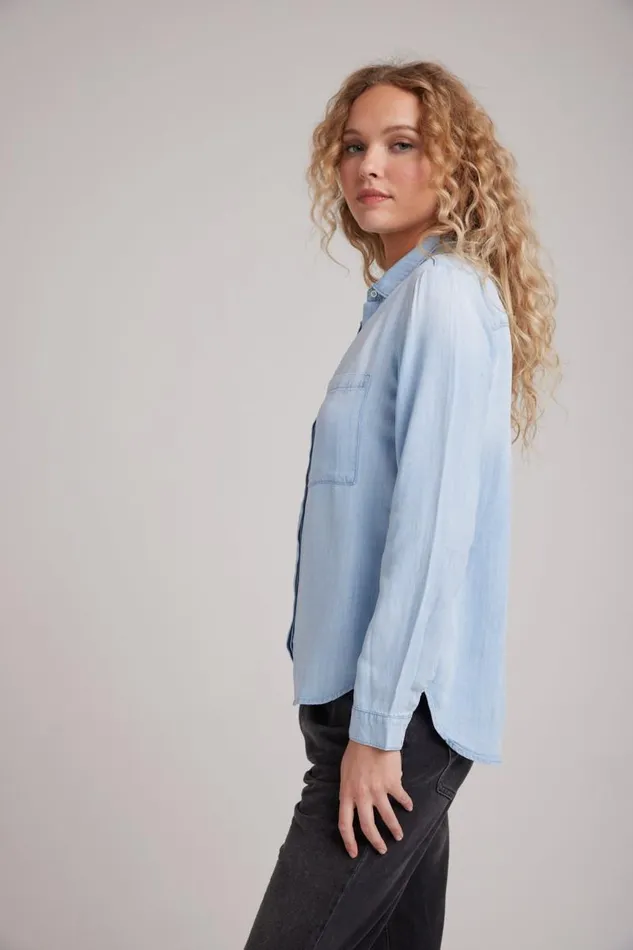 Two Pocket Classic Button Down 8211 Sunbleach Wash Women Bella Dahl Long Sleeve Two Pocket Classic Button Down 8211 Sunbleach Wash Women Bella Dahl Long Sleeve