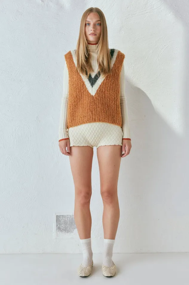 VRG GRL JumpersSweaters Macy Knit Vest Burnt Orange 8211 Women VRG GRL JumpersSweaters Macy Knit Vest Burnt Orange 8211 Women