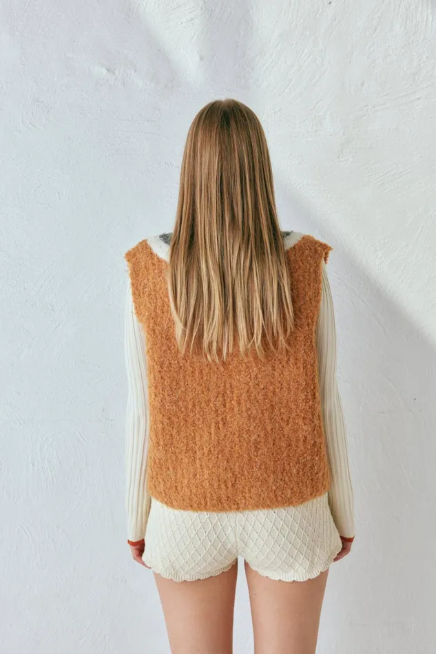 VRG GRL JumpersSweaters Macy Knit Vest Burnt Orange 8211 Women VRG GRL JumpersSweaters Macy Knit Vest Burnt Orange 8211 Women