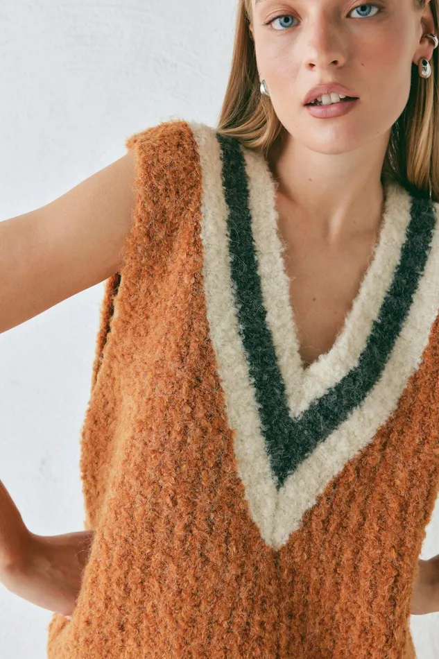 VRG GRL JumpersSweaters Macy Knit Vest Burnt Orange 8211 Women VRG GRL JumpersSweaters Macy Knit Vest Burnt Orange 8211 Women