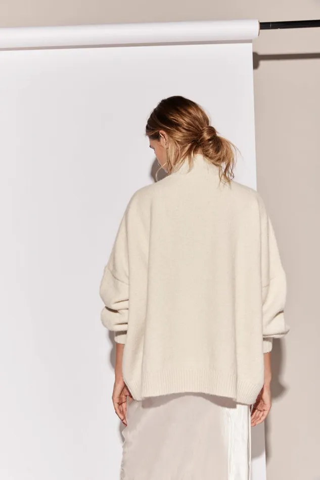 VRG GRL JumpersSweaters Yumi Knit Jumper Cream 8211 Women VRG GRL JumpersSweaters Yumi Knit Jumper Cream 8211 Women