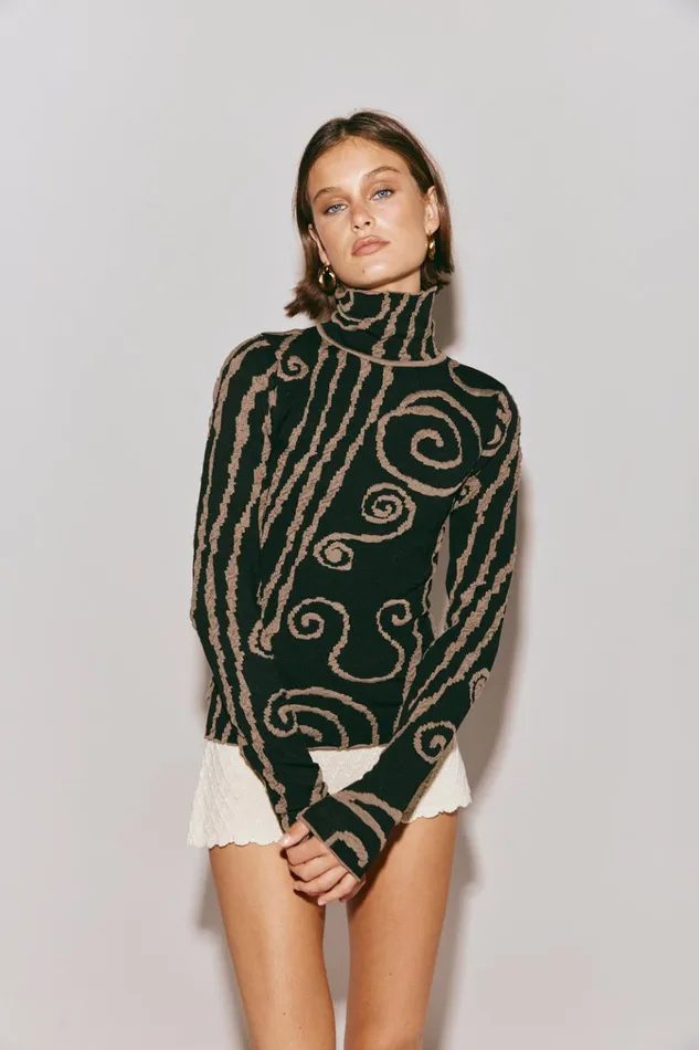 VRG GRL Long Sleeve Ivy Muse Knit Skivvy Black Swirl 8211 Women
