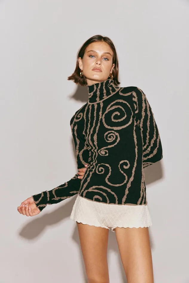 VRG GRL Long Sleeve Ivy Muse Knit Skivvy Black Swirl 8211 Women VRG GRL Long Sleeve Ivy Muse Knit Skivvy Black Swirl 8211 Women