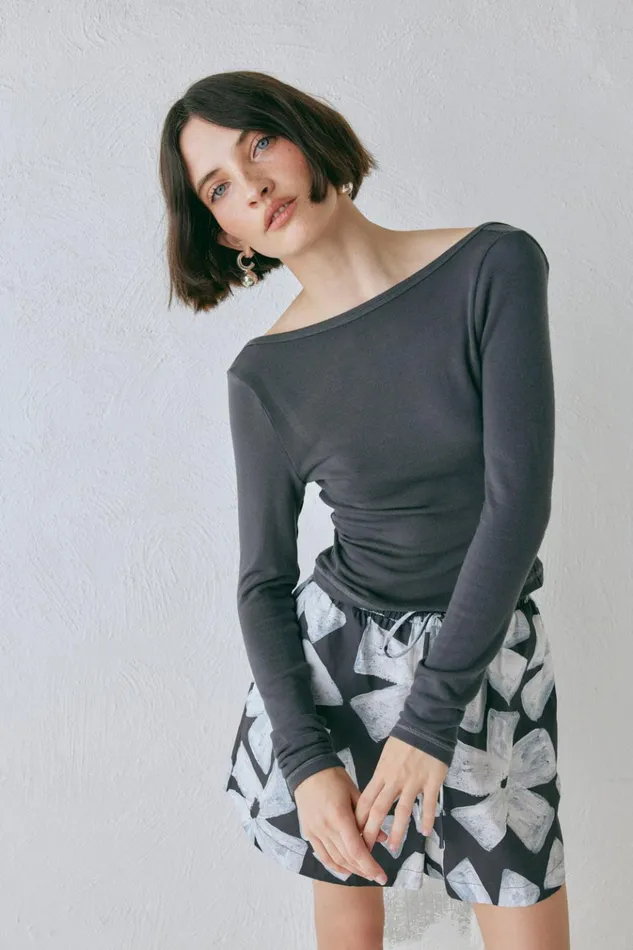 VRG GRL Long Sleeve Lori Top Charcoal 8211 Women VRG GRL Long Sleeve Lori Top Charcoal 8211 Women