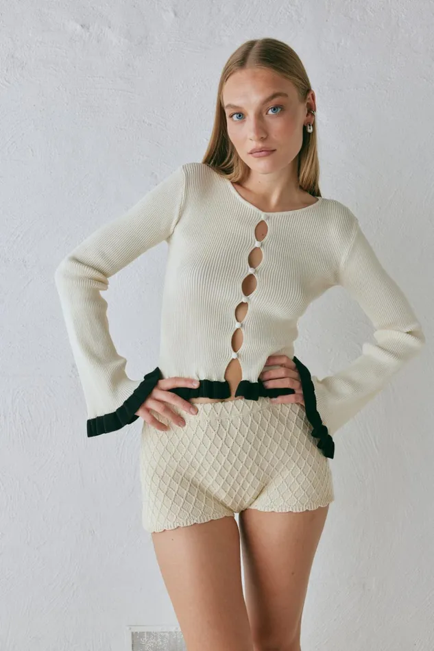 VRG GRL Long Sleeve Zoey Knit Top Cream 8211 Women VRG GRL Long Sleeve Zoey Knit Top Cream 8211 Women