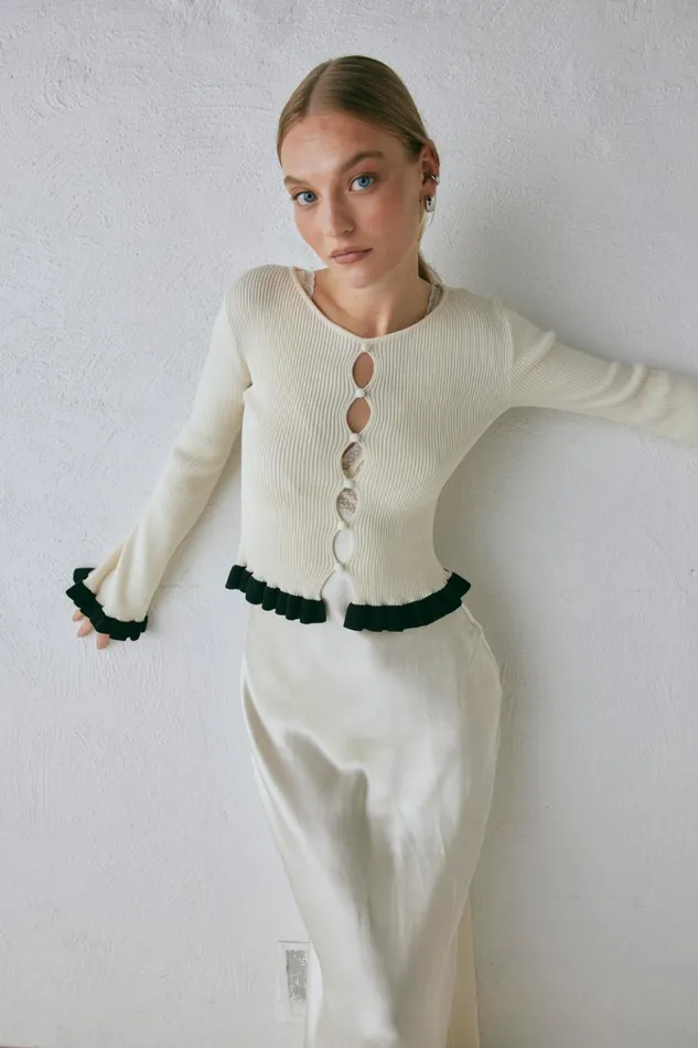 VRG GRL Long Sleeve Zoey Knit Top Cream 8211 Women VRG GRL Long Sleeve Zoey Knit Top Cream 8211 Women