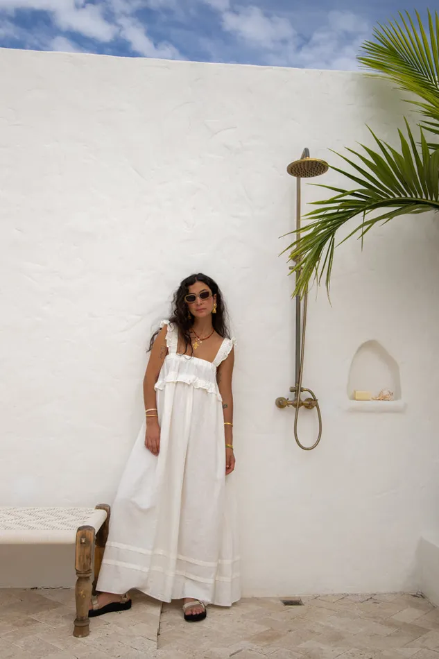 VRG GRL MidiMaxi Dresses Curate and Create Smock Maxi Dress White 8211 Women VRG GRL MidiMaxi Dresses Curate and Create Smock Maxi Dress White 8211 Women