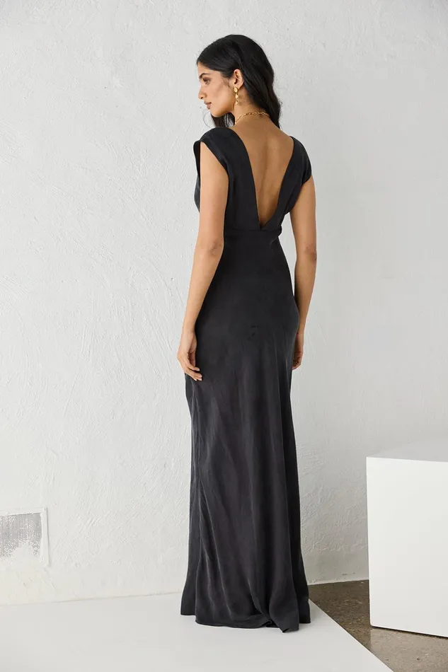 VRG GRL MidiMaxi Dresses Valya Maxi Dress Black 8211 Women VRG GRL MidiMaxi Dresses Valya Maxi Dress Black 8211 Women