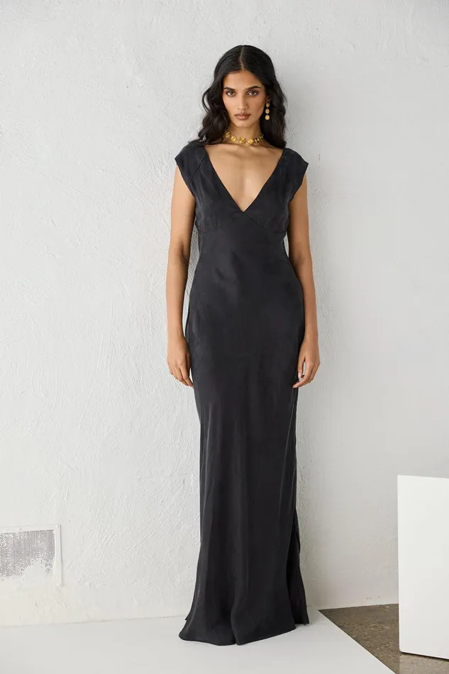 VRG GRL MidiMaxi Dresses Valya Maxi Dress Black 8211 Women VRG GRL MidiMaxi Dresses Valya Maxi Dress Black 8211 Women