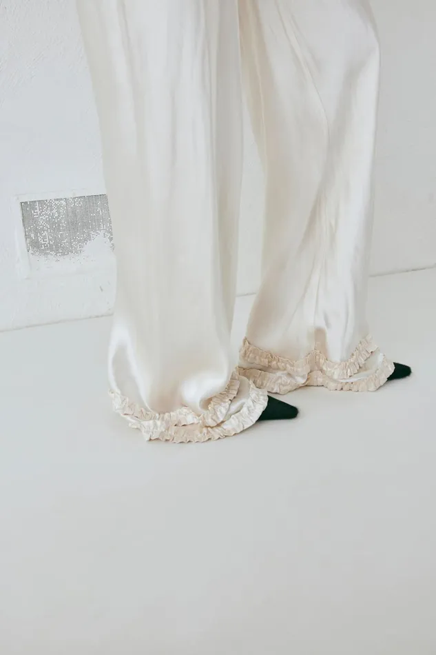 VRG GRL Pants Citara Satin Pants White 8211 Women VRG GRL Pants Citara Satin Pants White 8211 Women