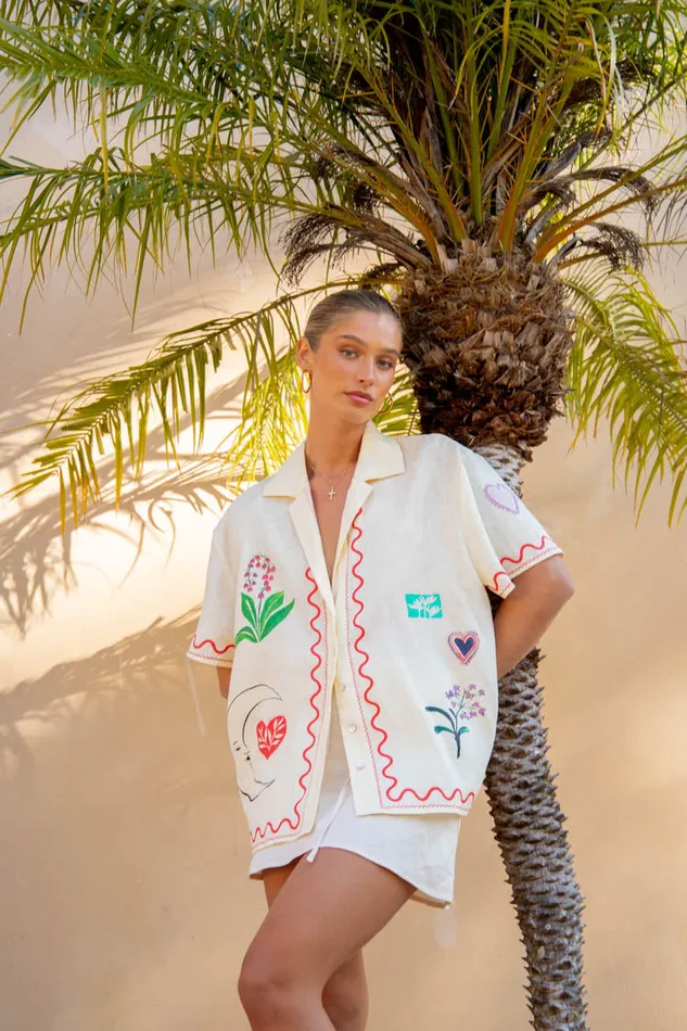 VRG GRL Short Sleeve Flora On Film Linen Shirt Cream 8211 Women
