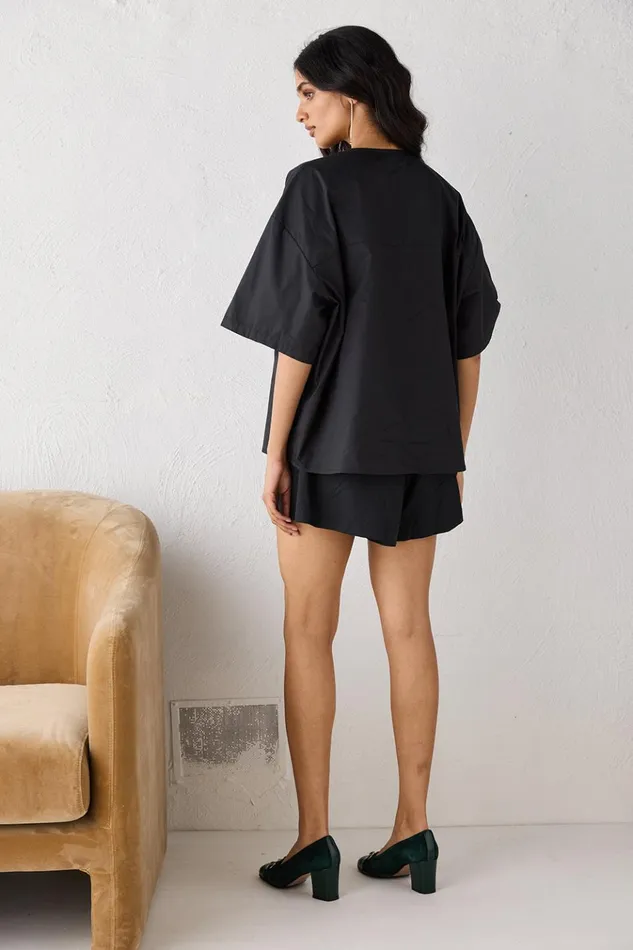 VRG GRL Short Sleeve Naomi Smock Top Black 8211 Women VRG GRL Short Sleeve Naomi Smock Top Black 8211 Women