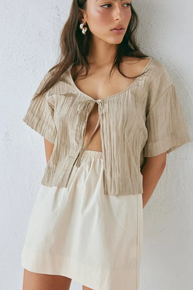 VRG GRL Short Sleeve The Sea and I Smock Top Taupe 8211 Women VRG GRL Short Sleeve The Sea and I Smock Top Taupe 8211 Women
