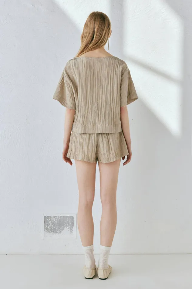 VRG GRL Short Sleeve The Sea and I Smock Top Taupe 8211 Women VRG GRL Short Sleeve The Sea and I Smock Top Taupe 8211 Women