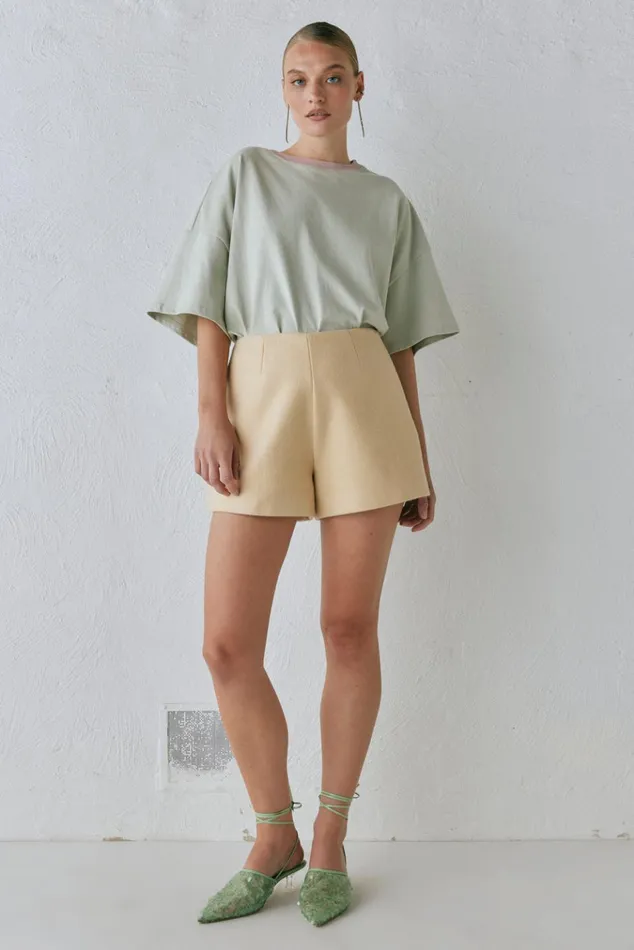 VRG GRL Shorts Nada Shorts Butter 8211 Women VRG GRL Shorts Nada Shorts Butter 8211 Women