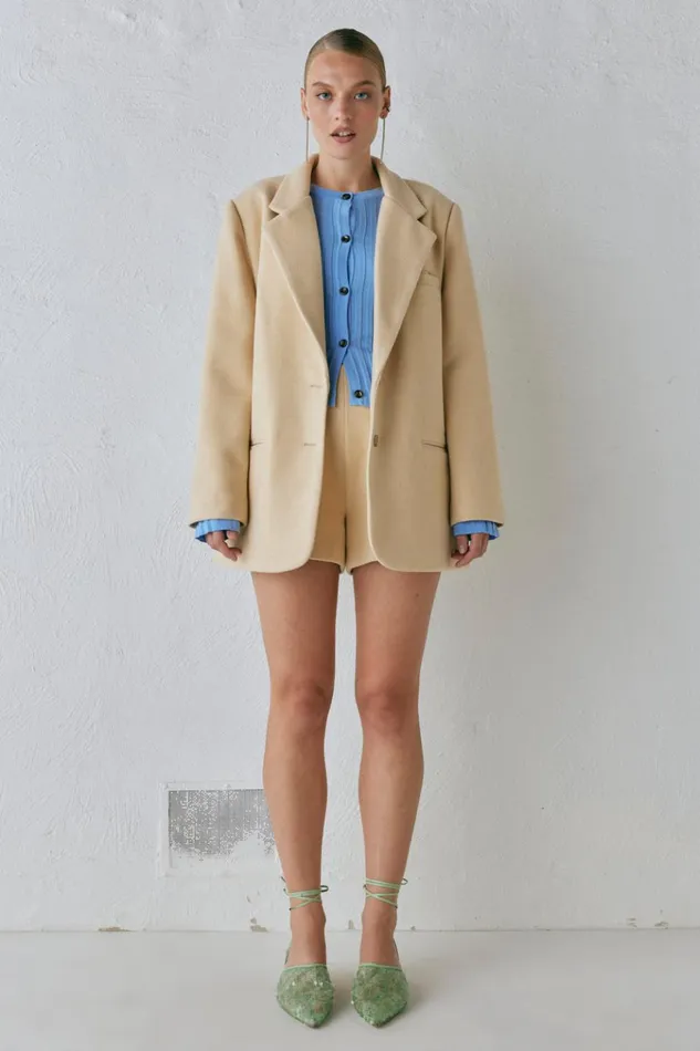 VRG GRL Shorts Nada Shorts Butter 8211 Women VRG GRL Shorts Nada Shorts Butter 8211 Women