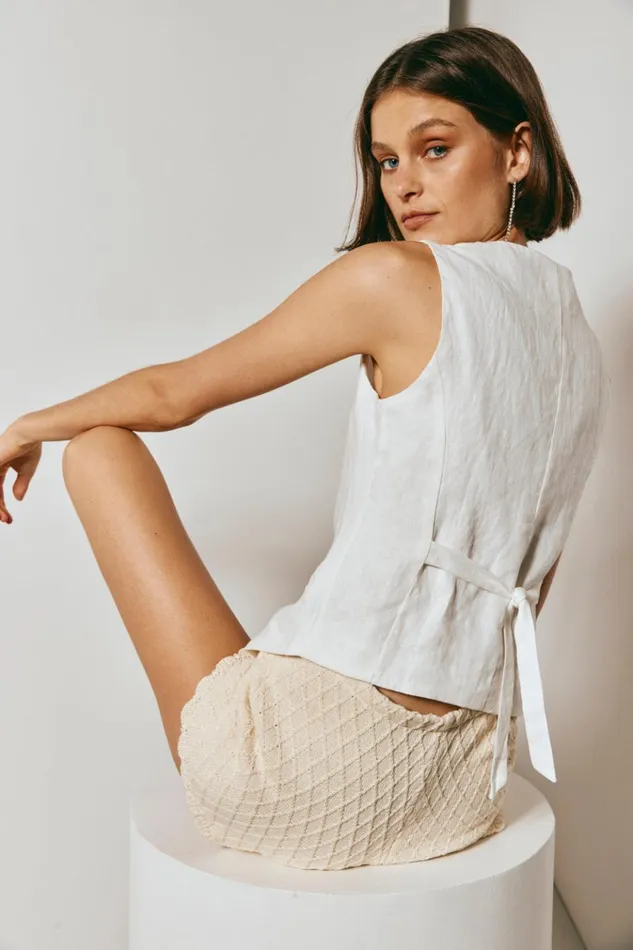 VRG GRL Sleeveless Italian Streets Linen Vest White 8211 Women VRG GRL Sleeveless Italian Streets Linen Vest White 8211 Women