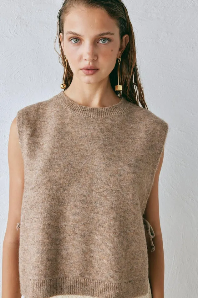 VRG GRL Vests Molly Knit Vest Taupe 8211 Women VRG GRL Vests Molly Knit Vest Taupe 8211 Women