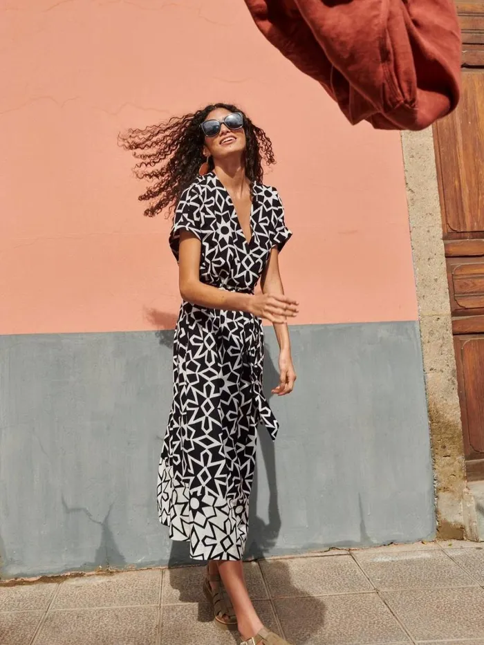 White Stuff DRESSES Sophie Linen Blend Wrap Dress Black Print 8211 Women White Stuff DRESSES Sophie Linen Blend Wrap Dress Black Print 8211 Women