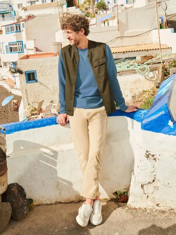 White Stuff KNITWEAR Crew Neck Sweat Mid Blue 8211 Men White Stuff KNITWEAR Crew Neck Sweat Mid Blue 8211 Men