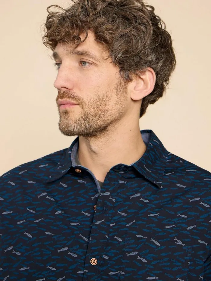 White Stuff SHIRTS Shoal Printed LS Shirt Navy Print 8211 Men White Stuff SHIRTS Shoal Printed LS Shirt Navy Print 8211 Men