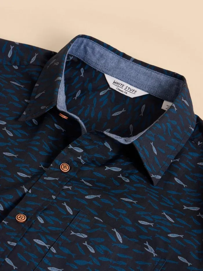 White Stuff SHIRTS Shoal Printed LS Shirt Navy Print 8211 Men White Stuff SHIRTS Shoal Printed LS Shirt Navy Print 8211 Men