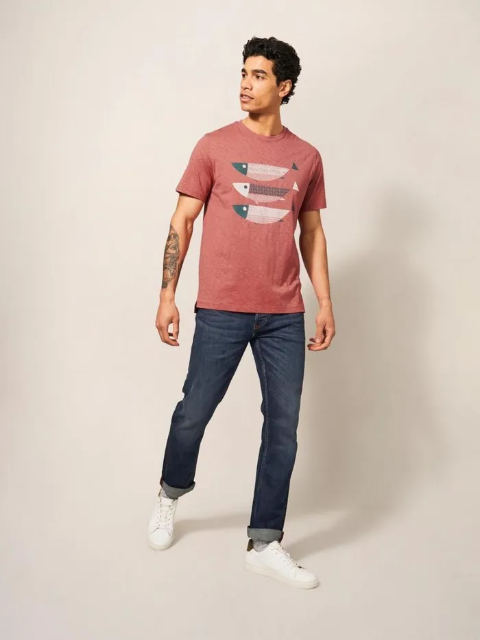 White Stuff TSHIRTS Fish Graphic Tee Dark Pink 8211 Men White Stuff TSHIRTS Fish Graphic Tee Dark Pink 8211 Men