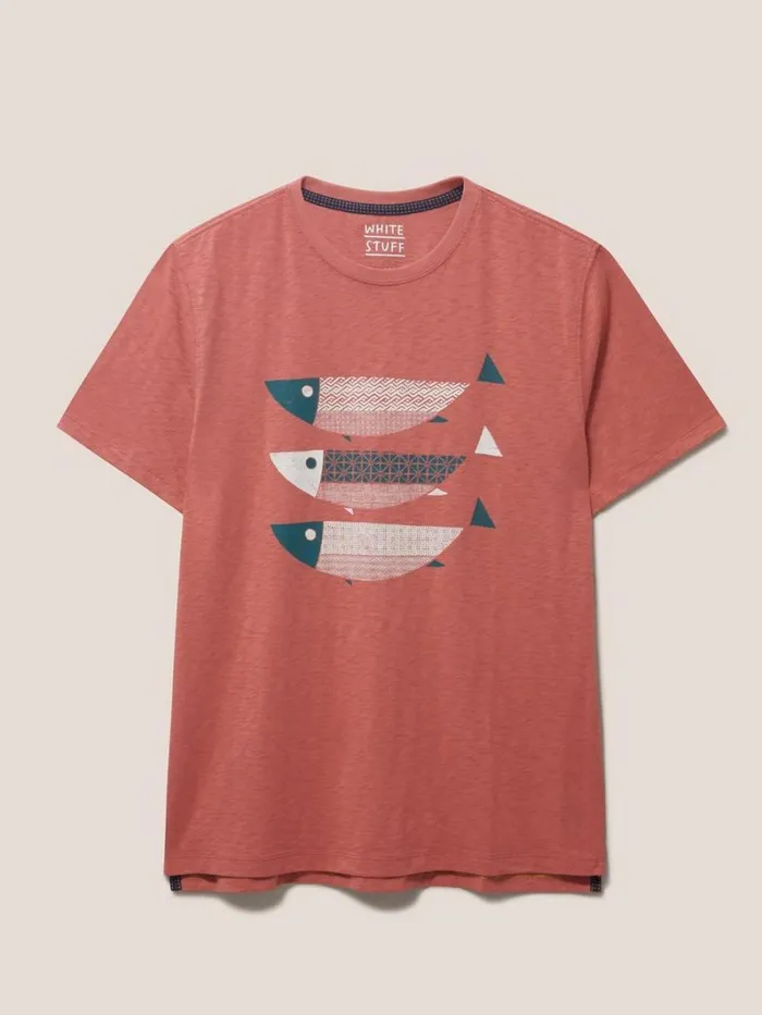 White Stuff TSHIRTS Fish Graphic Tee Dark Pink 8211 Men White Stuff TSHIRTS Fish Graphic Tee Dark Pink 8211 Men