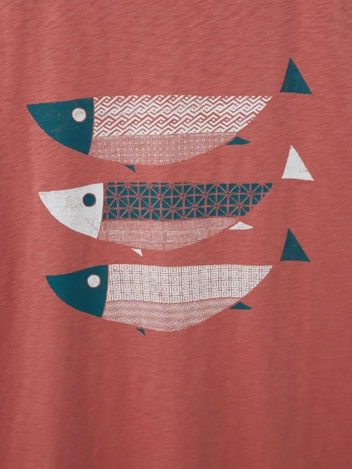 White Stuff TSHIRTS Fish Graphic Tee Dark Pink 8211 Men White Stuff TSHIRTS Fish Graphic Tee Dark Pink 8211 Men